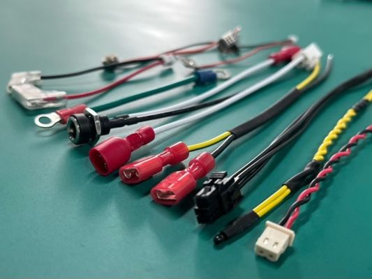 24AWG 3 Pin Dupont Electronic Wire Harness Wanita Dan Pria Dengan Konektor 2,54mm