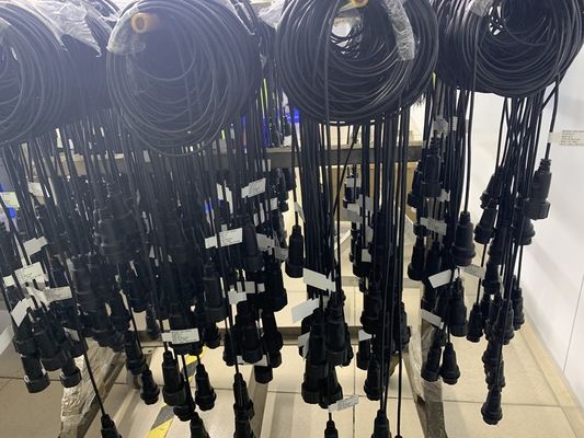 HPDB 100 Pin MDR Connector SCSI Kabel Majelis Kawat Hitam Dengan Material Kontak Kuningan