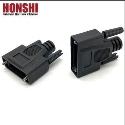 3V3 30A Solder Type Male D Sub Connector dengan material kontak berlapis emas kuningan