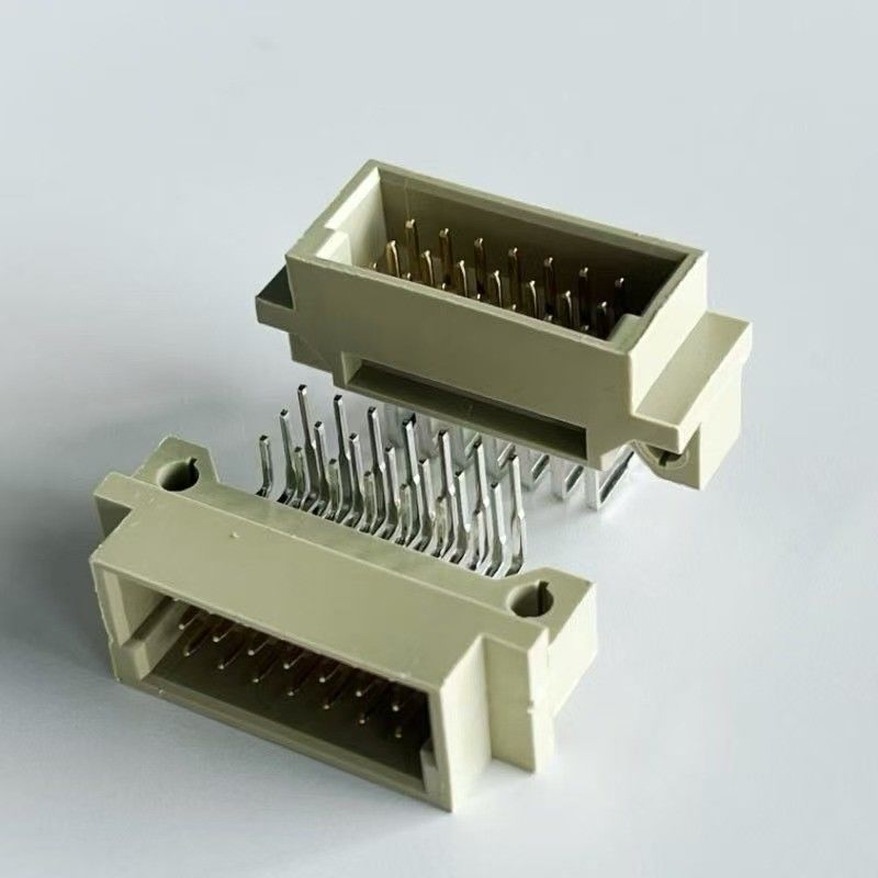 2.54mm Din 41612 Konektor 21 Posisi Sudut Kanan Pria 3x7Pin Konektor Eurocard